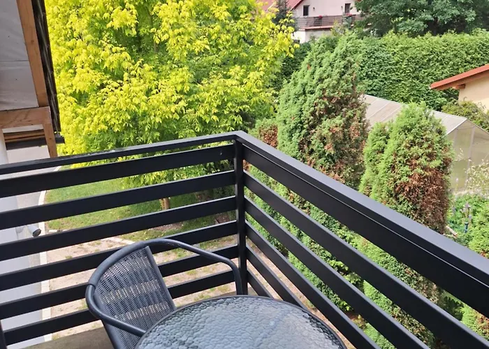 Debowy Zakatek W Dolinie Baryczy